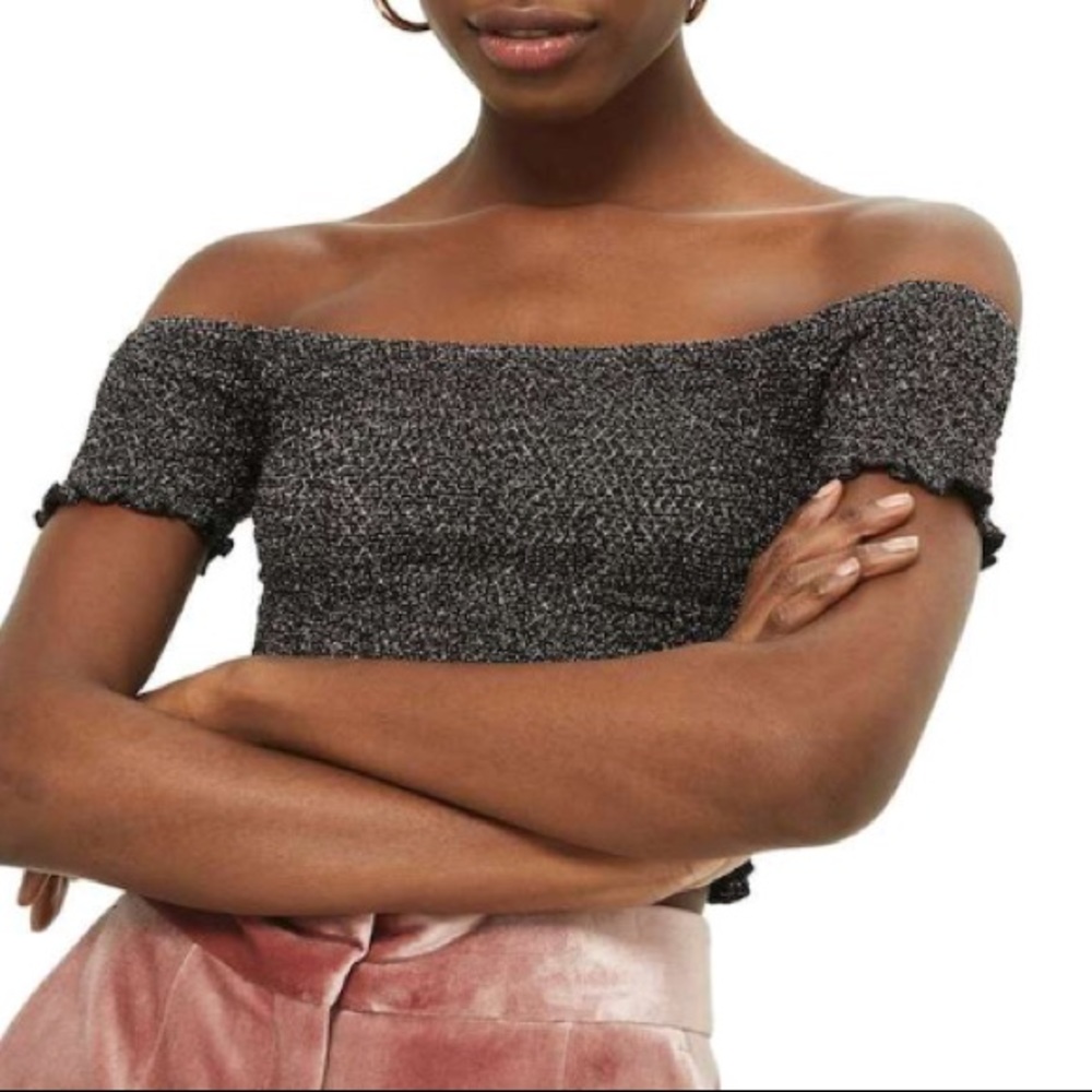 ❣️ TOPSHOP Shirred Metallic Off the Shoulder Top - Picture 4 of 7